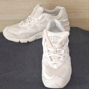 New Balance 850 Sneakers